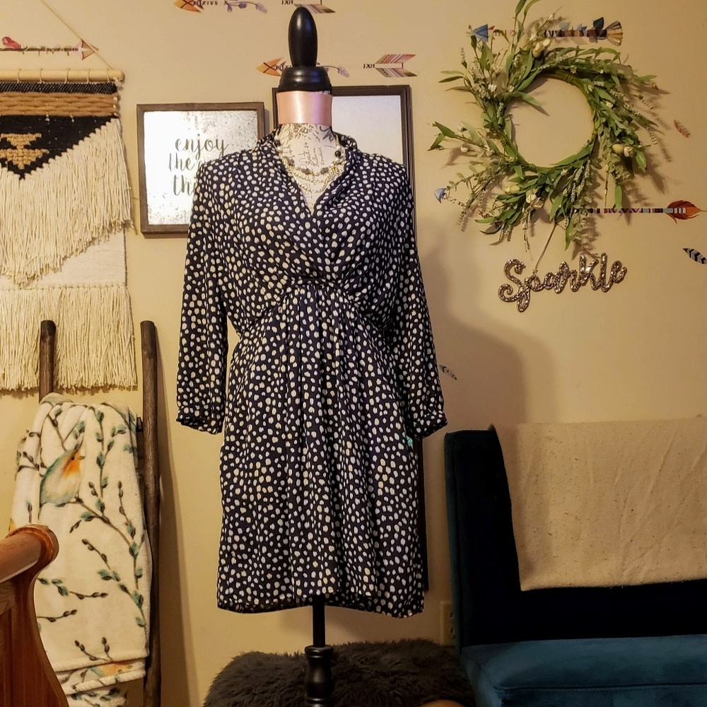 Collective Concepts tie waist dress